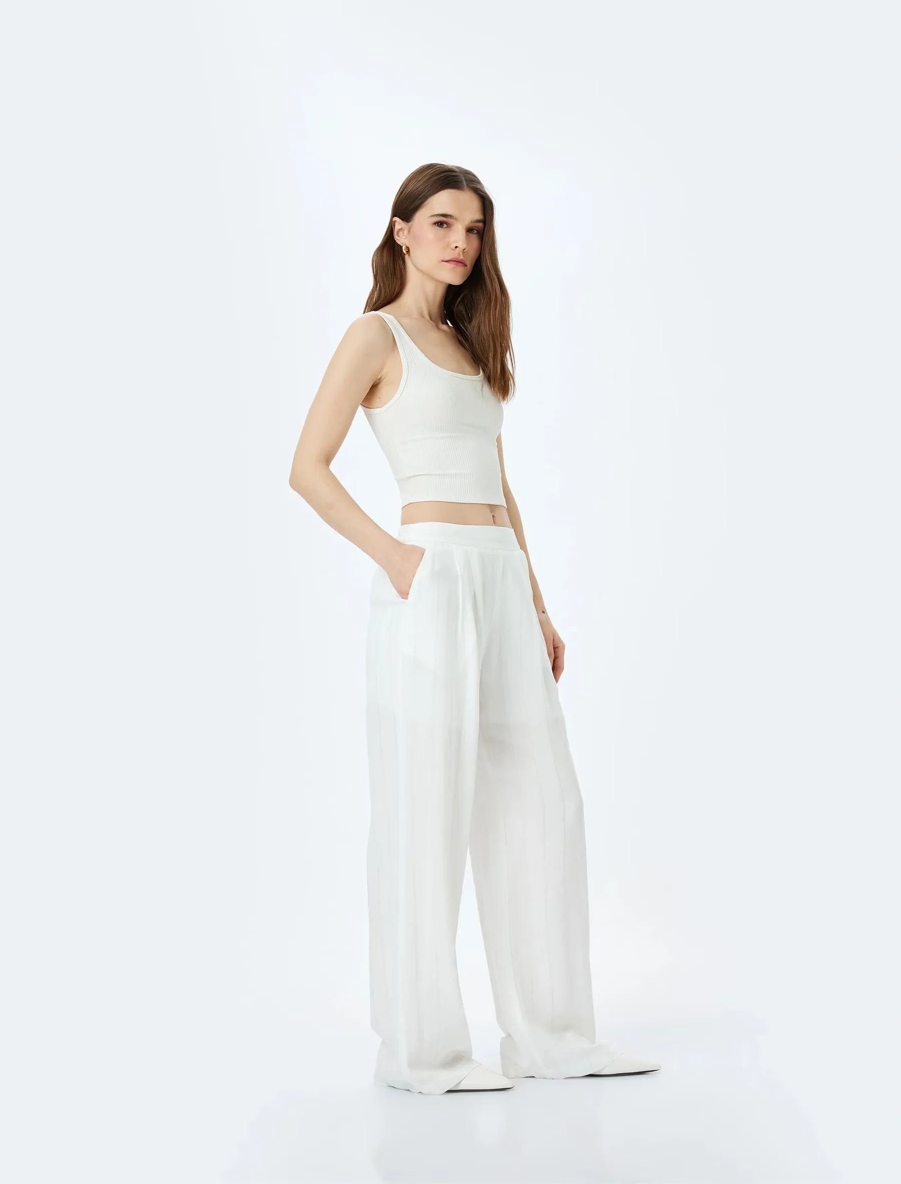PANTOLLA PËR FEMRA